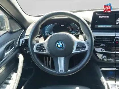 Photo 11 BMW Serie 5 Série 5 Touring 530eA xDrive 292ch M Sport Steptronic 10cv