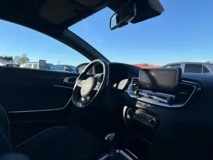 Photo 14 Kia Ceed Pro 1.5 T-GDI 160ch GT Line