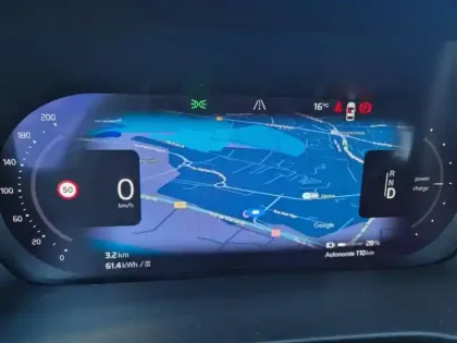 Photo 5 Volvo C40  Recharge 231ch Start