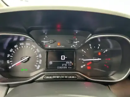 Photo 9 Citroën C3 Aircross  PureTech 110 S&S BVM6