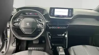 Photo 21 Peugeot 2008  PureTech 130 S&S EAT8