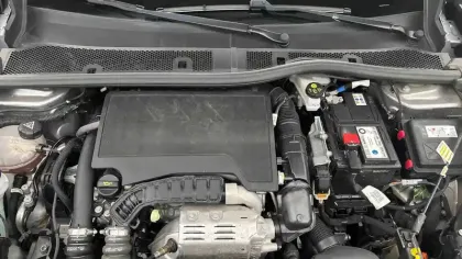 Photo 22 Peugeot 2008  PureTech 130 S&S EAT8