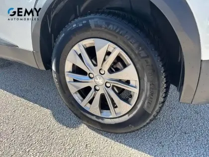 Photo 10 Peugeot 2008  BlueHDi 110 S&S BVM6