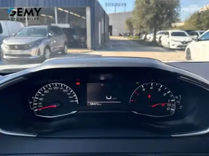 Photo 16 Peugeot 2008  BlueHDi 110 S&S BVM6