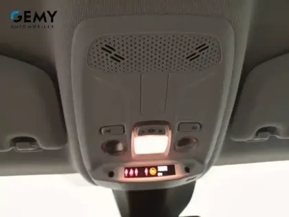 Photo 15 Peugeot 208  PureTech 75 S&S BVM5