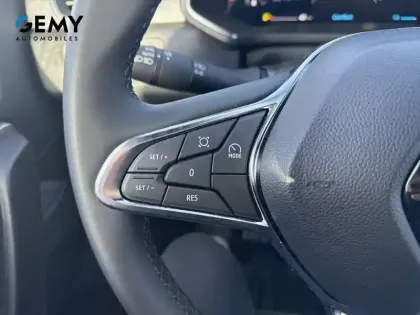 Photo 20 Renault Captur  E-Tech full hybrid 145 ch