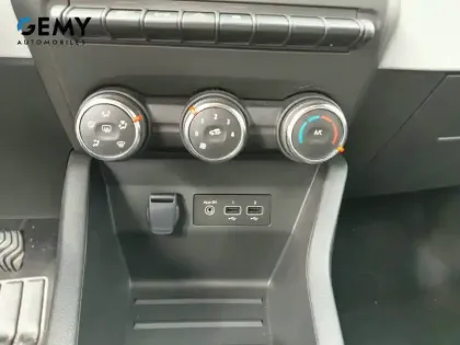 Photo 89 Renault Clio  Blue dCi 100