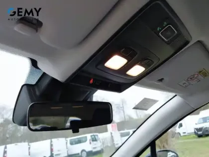 Photo 29 Renault Clio  Blue dCi 100