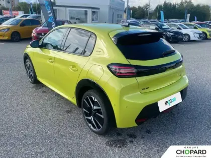 Photo 146 Peugeot 208  PureTech 100 S&S BVM6