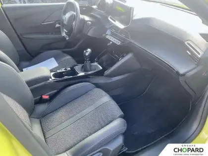 Photo 124 Peugeot 208  PureTech 100 S&S BVM6