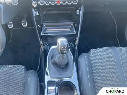 Photo 134 Peugeot 208  PureTech 100 S&S BVM6