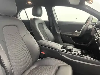 Photo 27 Mercedes Classe A  180 7G-DCT