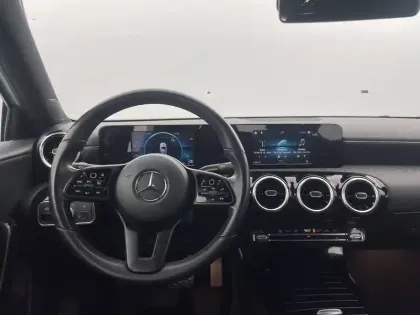 Photo 21 Mercedes Classe A  180 7G-DCT