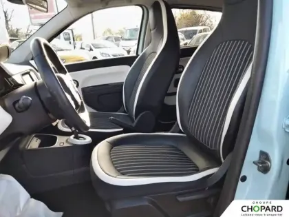 Photo 10 Renault Twingo  III TCe 95 EDC