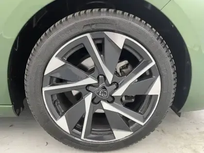 Photo 16 Peugeot 308  PureTech 130ch S&S EAT8