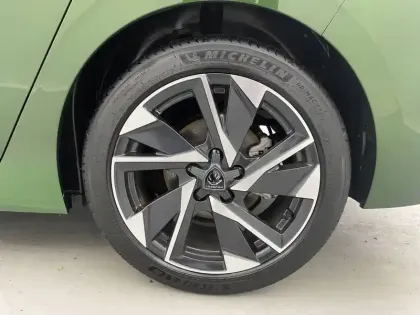 Photo 15 Peugeot 308  PureTech 130ch S&S EAT8