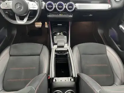 Photo 63 Mercedes GLB  200 d 8G-DCT