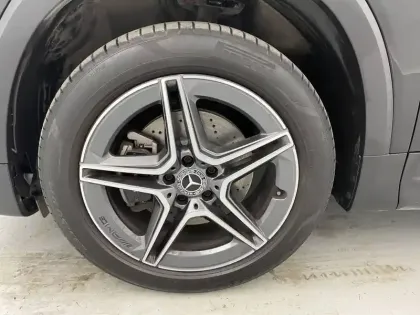 Photo 85 Mercedes GLB  200 d 8G-DCT