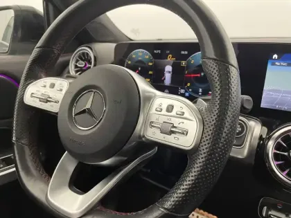 Photo 92 Mercedes GLB  200 d 8G-DCT