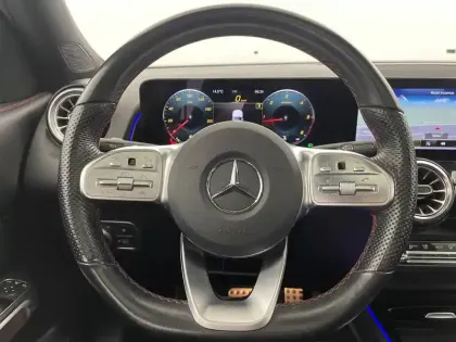 Photo 56 Mercedes GLB  200 d 8G-DCT