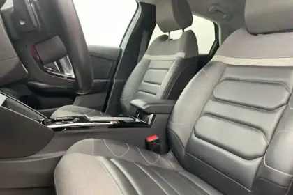 Photo 44 Citroën C4 Gén. III Ph1 Shine 5