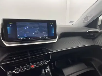 Photo 27 Peugeot 2008  Moteur électrique 136 ch