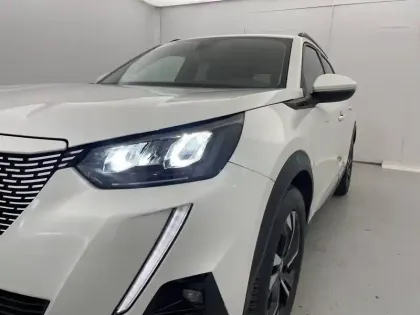 Photo 23 Peugeot 2008  Moteur électrique 136 ch