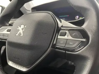 Photo 28 Peugeot 2008  Moteur électrique 136 ch