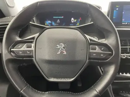 Photo 22 Peugeot 2008  Moteur électrique 136 ch