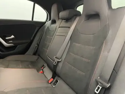 Photo 79 Mercedes Classe A  180 7G-DCT