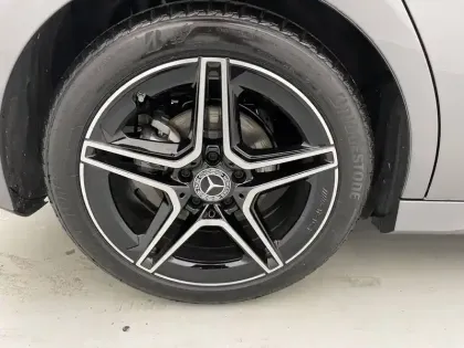 Photo 50 Mercedes Classe A  180 7G-DCT