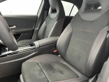 Photo 14 Mercedes Classe A  180 7G-DCT