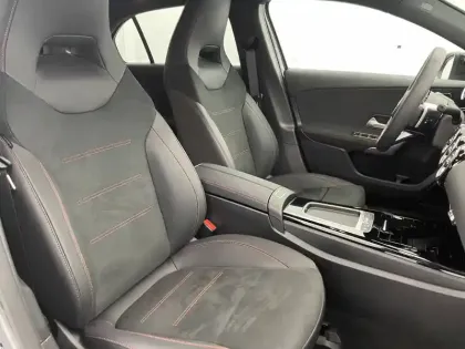 Photo 91 Mercedes Classe A  180 7G-DCT