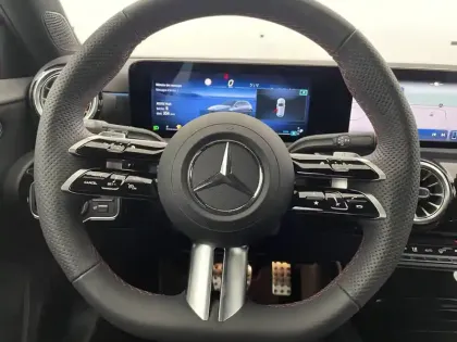 Photo 54 Mercedes Classe A  180 7G-DCT