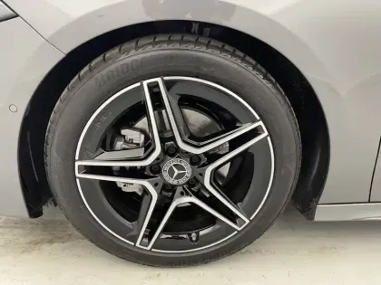 Photo 81 Mercedes Classe A  180 7G-DCT