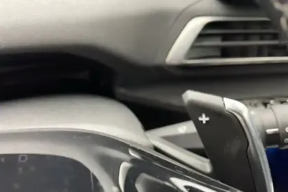 Photo 67 Peugeot 3008  Hybrid 225 e-EAT8