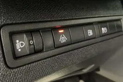 Photo 69 Peugeot 3008  Hybrid 225 e-EAT8