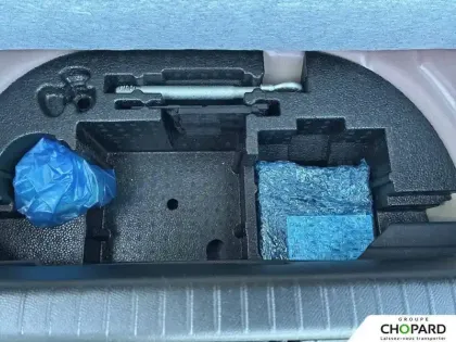 Photo 27 Peugeot 208  Electrique 50 kWh 136ch