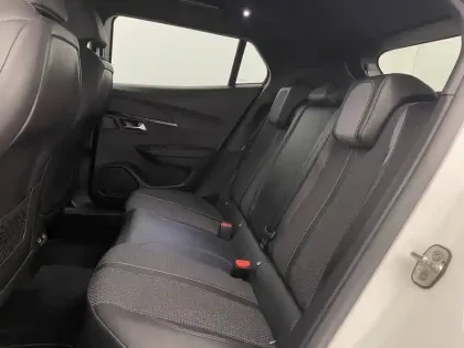 Photo 14 Peugeot 2008  Electrique 136 ch