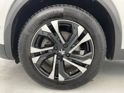 Photo 16 Peugeot 2008  Electrique 136 ch