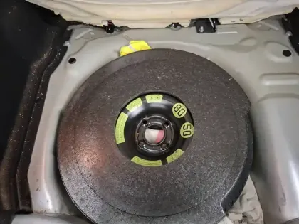 Photo 7 Citroën C4  Cactus BlueHDi 100