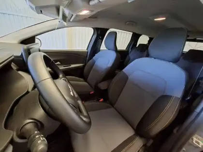 Photo 18 Dacia Jogger  Hybrid 140 7 places GSR2