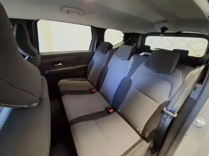 Photo 21 Dacia Jogger  Hybrid 140 7 places GSR2