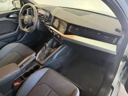 Photo 6 Audi A1  Sportback 35 TFSI 150 ch S tronic 7