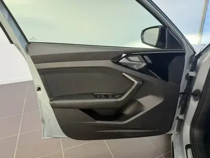 Photo 7 Audi A1  Sportback 35 TFSI 150 ch S tronic 7