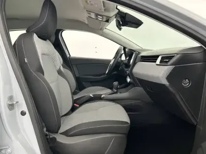 Photo 80 Renault Clio  E-Tech full hybrid 145 ch GSR2