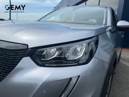 Photo 17 Peugeot 2008  PureTech 100 S&S BVM6