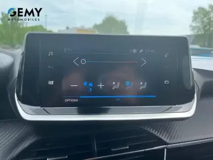 Photo 13 Peugeot 2008  PureTech 100 S&S BVM6