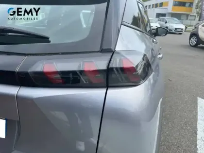 Photo 16 Peugeot 2008  PureTech 100 S&S BVM6