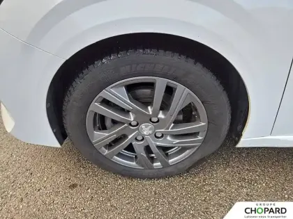 Photo 24 Peugeot 208  BLUEHDI 100 S&S BVM6